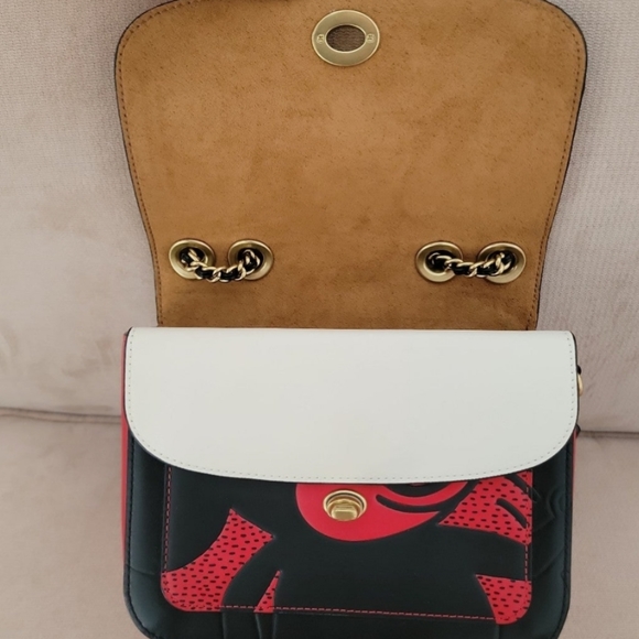 Coach Disney Mickey Mouse X Keith Haring collaboration - Picture 7 of 10